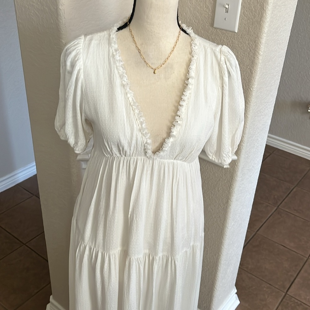 Shein ivory three tiered dress Size M /6 - Picture 8 of 17
